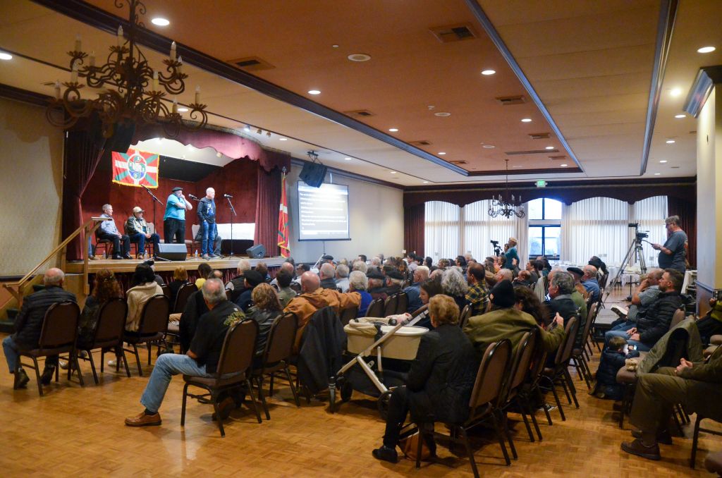 Photo: Philippe Acheritogaray