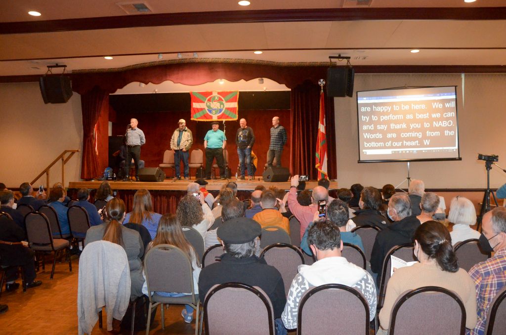 Photo: Philippe Acheritogaray