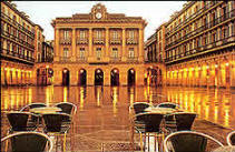 Constitution plaza